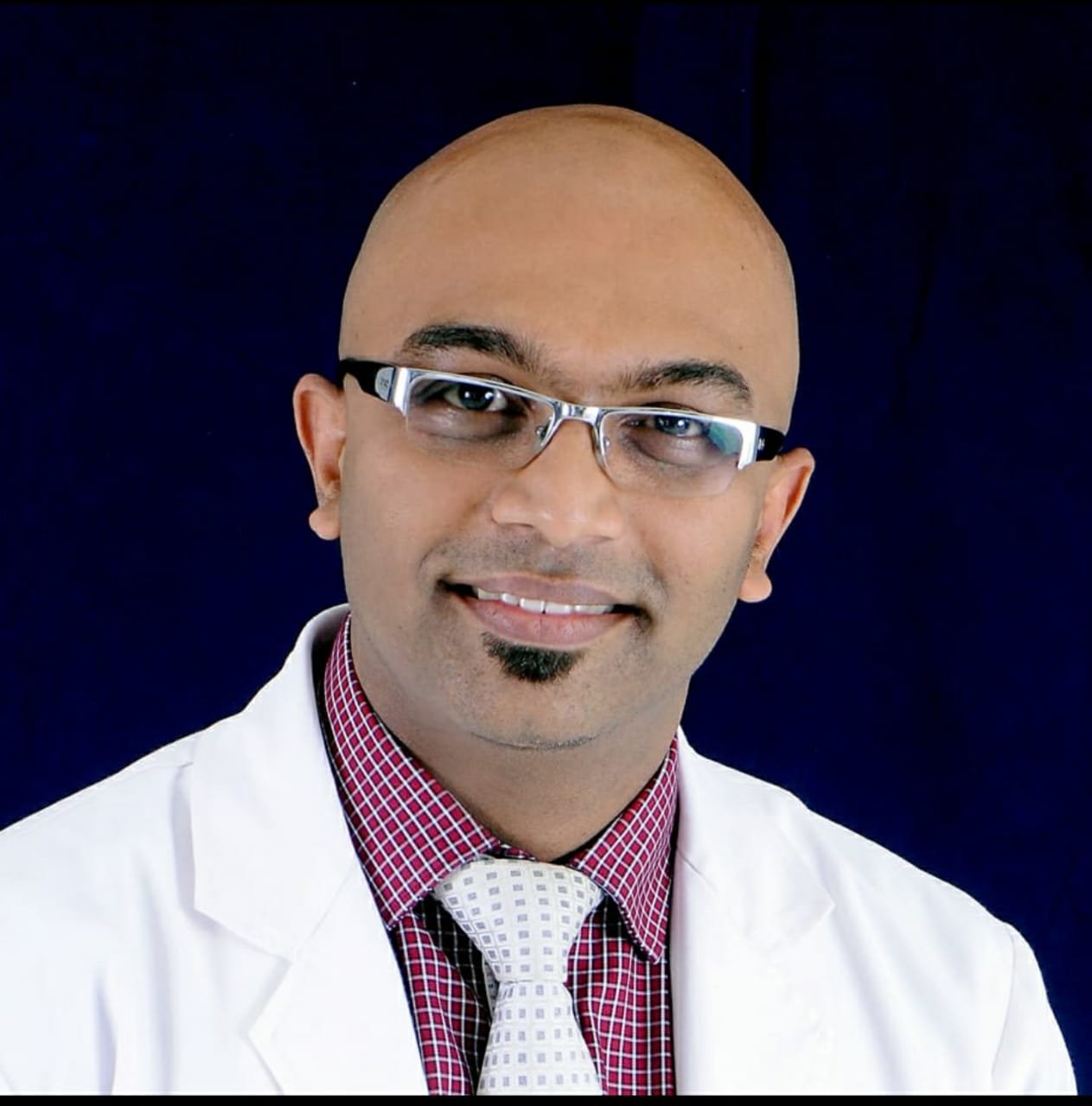Dr. Madhav Manoj . MDS, MOrth RCS, FDSRCS